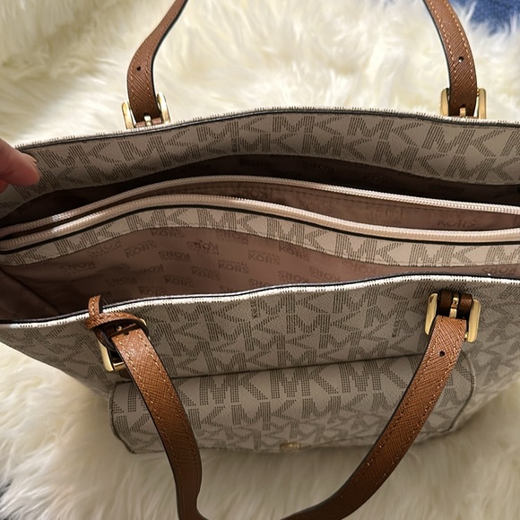 MK Shoulder bag - Picture 11 of 12